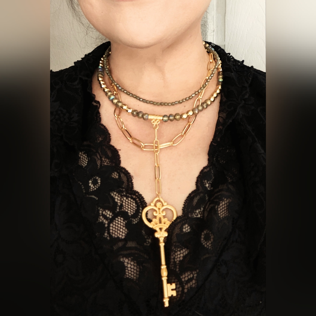 Gold In Black Glass Beads & Pearls In 3 Strand Paperclip Necklace W Skeleton Key